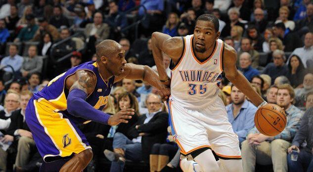 在篮球场上 在篮球场上