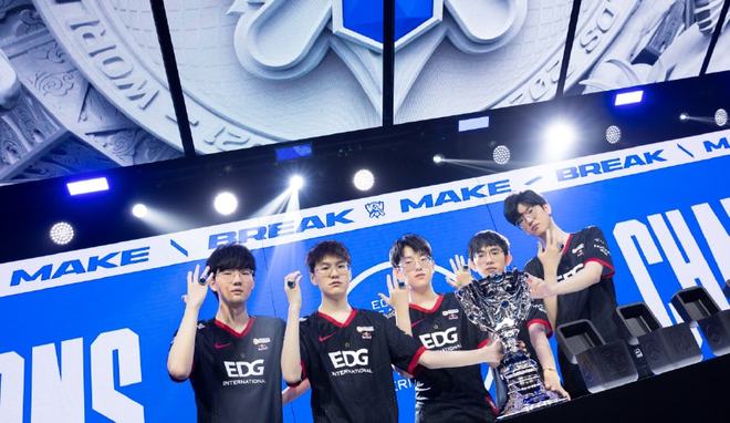 同时也加重 同时也加重