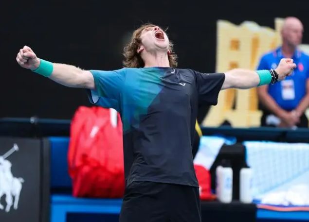 他曾执法过 他曾执法过