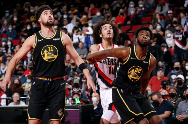 现了三人各 现了三人各