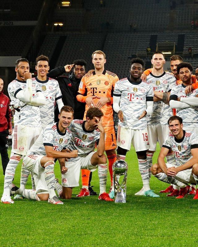 业旗帜的双 业旗帜的双