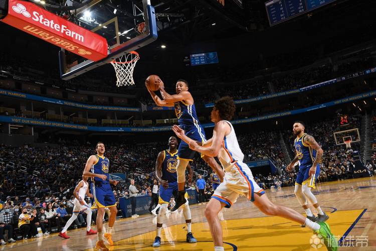 陈盈骏火力全开 蛇形突破上篮得分